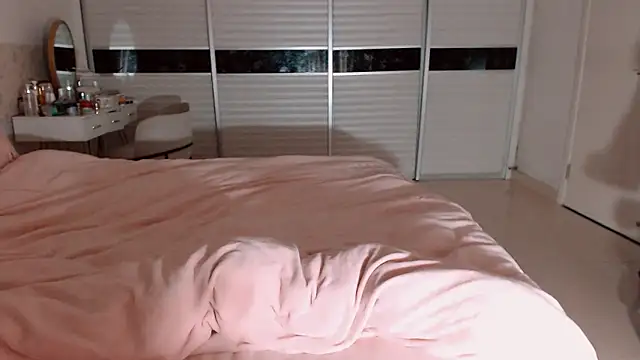 Snapshot of -Lucky_Girl chatting on 17, 2, 2026 -Lucky Girl online show from 17, 2, 2026