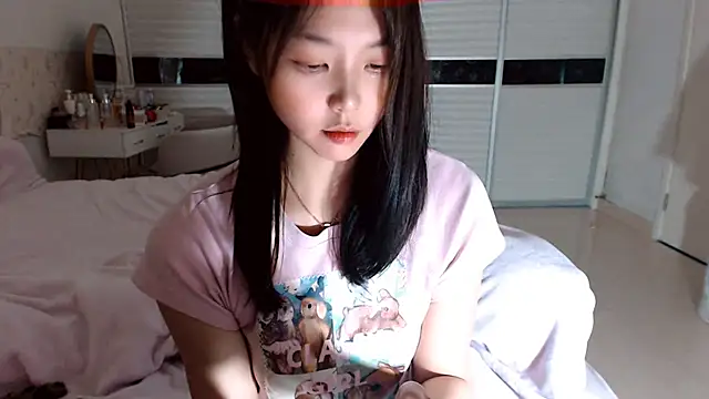 -Lucky Girl online show from 6, 3, 2026