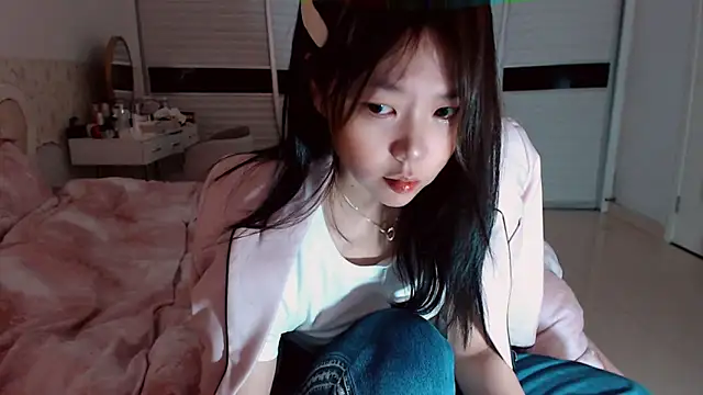 -Lucky Girl online show from 25, 3, 2026