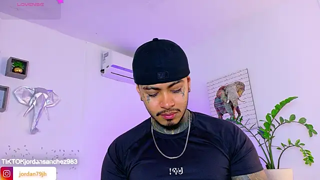Snapshot of JordanSmiith_ chatting on 18, 4, 2026 JordanSmiith online show from 18, 4, 2026