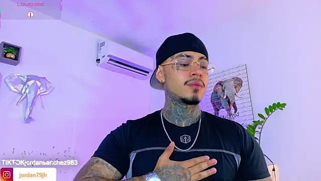 Snapshot of JordanSmiith_ chatting on 24, 4, 2026 JordanSmiith online show from 24, 4, 2026