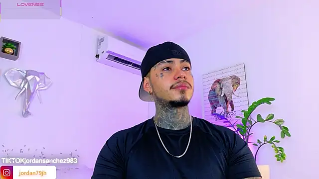 Snapshot of JordanSmiith_ chatting on 19, 5, 2026 JordanSmiith online show from 19, 5, 2026