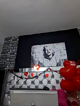  nicolehotshemale online show from 4, 2, 2025