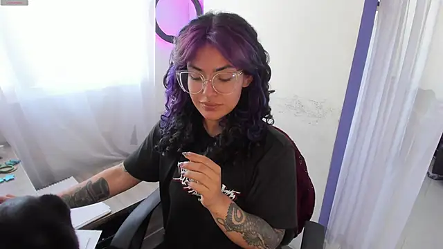 witchviolet online show from 22, 1, 2025