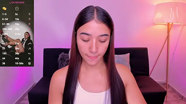 Snapshot of Antonella_Grayy chatting on 10, 7, 2026 Antonella Grayy online show from 10, 7, 2026