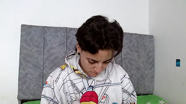 linda 33 online show from 6, 11, 2025