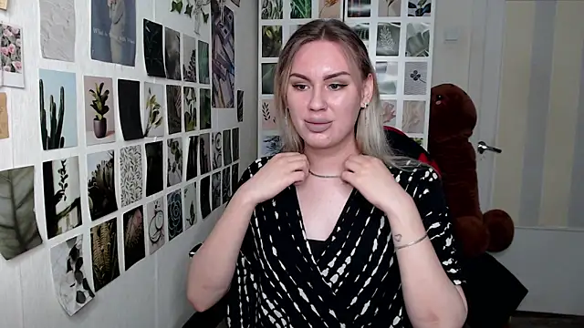 CapriScorpion online show from 9, 9, 2025