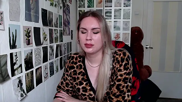 CapriScorpion online show from 10, 9, 2025