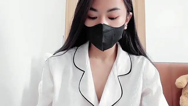 Snapshot of Lita-Julia chatting on 26, 2, 2025 Lita-Julia online show from 26, 2, 2025