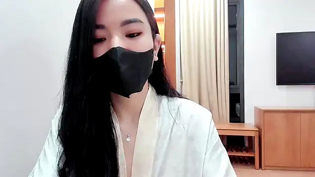 Snapshot of Lita-Julia chatting on 14, 10, 2025 Lita-Julia online show from 14, 10, 2025