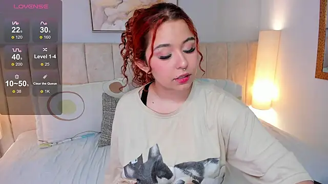 Snapshot of Atenea_cuteee chatting on 18, 9, 2025 Atenea cuteee online show from 18, 9, 2025