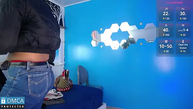 CarolRodriguez  online show from 5, 2, 2025