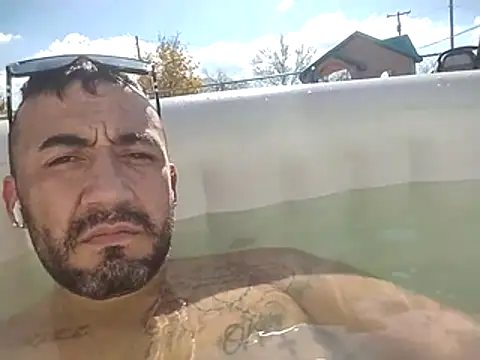 prettyboi6992 online show from 25, 11, 2025