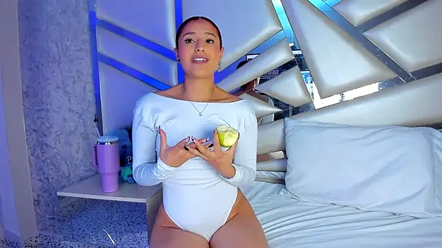 Miia002 online show from 21, 2, 2026