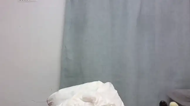 Sexxybella27 online show from 6, 2, 2025