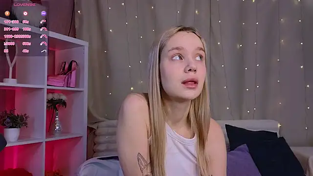 Snapshot of Viena_dias chatting on 9, 3, 2025 Viena dias online show from 9, 3, 2025