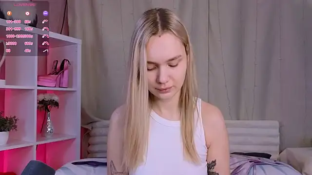 Snapshot of Viena_dias chatting on 14, 3, 2025 Viena dias online show from 14, 3, 2025