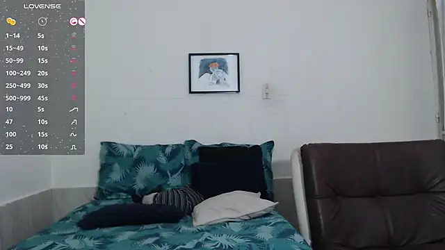 agata 22 online show from 10, 1, 2025