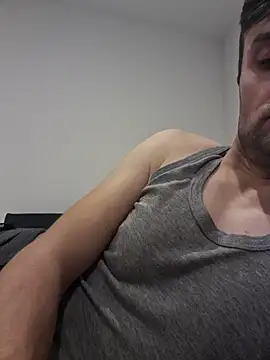 Snapshot of suarez1235 chatting on 14, 11, 2025 suarez1235 online show from 14, 11, 2025