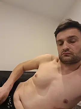 Snapshot of suarez1235 chatting on 6, 2, 2026 suarez1235 online show from 6, 2, 2026