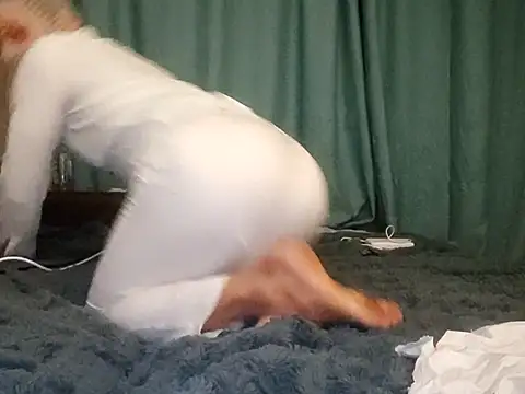 Snapshot of BigAssKi chatting on 28, 9, 2025 BigAssKi online show from 28, 9, 2025