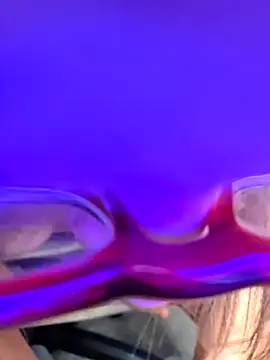 TrenaAnne online show from 1, 3, 2025