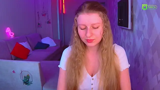 AmaliaQueen online show from 2, 3, 2025