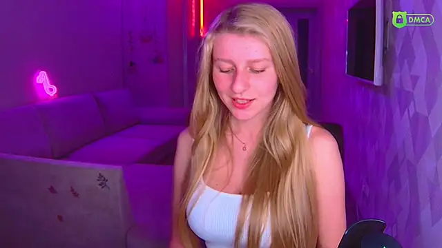 AmaliaQueen online show from 8, 11, 2025