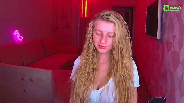 AmaliaQueen online show from 28, 11, 2025