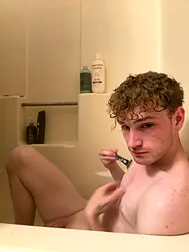 Snapshot of CreamyAustin chatting on 16, 9, 2025 CreamyAustin online show from 16, 9, 2025