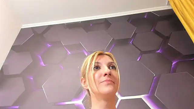 RileyLanna online show from 21, 2, 2025