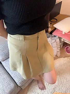 POCARI SWEAT online show from 18, 9, 2025