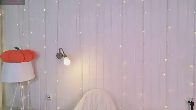 Snapshot of Beatrica_Klein chatting on 1, 6, 2026 Beatrica Klein online show from 1, 6, 2026
