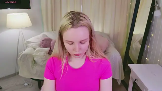 Snapshot of Beatrica_Klein chatting on 2, 6, 2026 Beatrica Klein online show from 2, 6, 2026