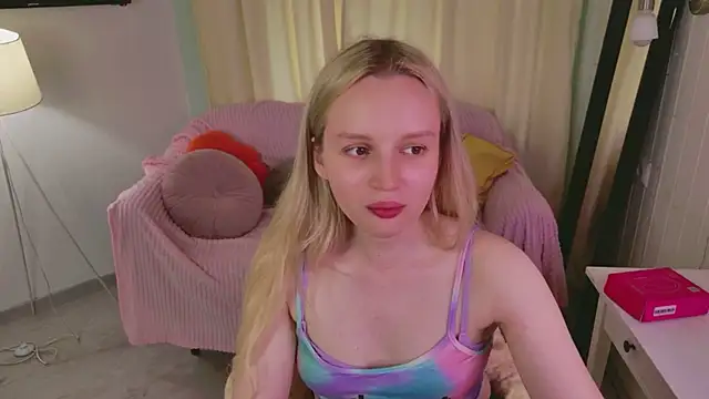Snapshot of Beatrica_Klein chatting on 12, 6, 2026 Beatrica Klein online show from 12, 6, 2026