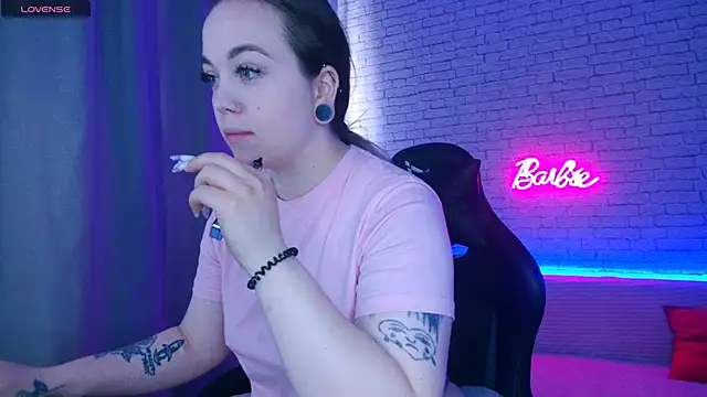 -Stacyy- online show from 10, 4, 2026