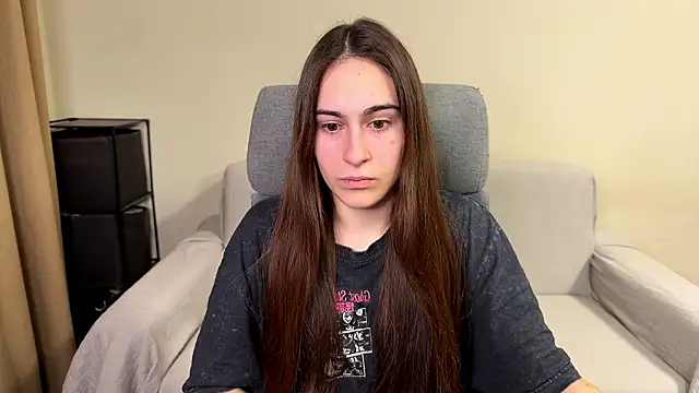 Snapshot of AliceKolltt chatting on 11, 3, 2026 AliceKolltt online show from 11, 3, 2026