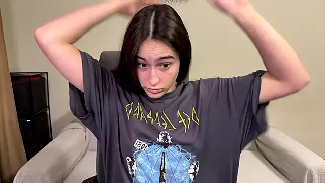 Snapshot of AliceKolltt chatting on 13, 3, 2026 AliceKolltt online show from 13, 3, 2026