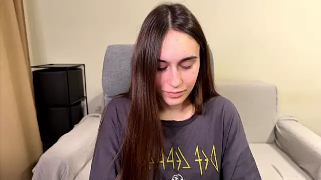 Snapshot of AliceKolltt chatting on 24, 3, 2026 AliceKolltt online show from 24, 3, 2026