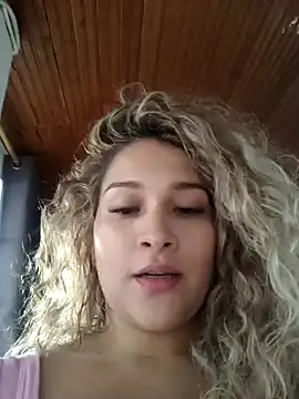 Sara smiiith211 online show from 24, 1, 2025