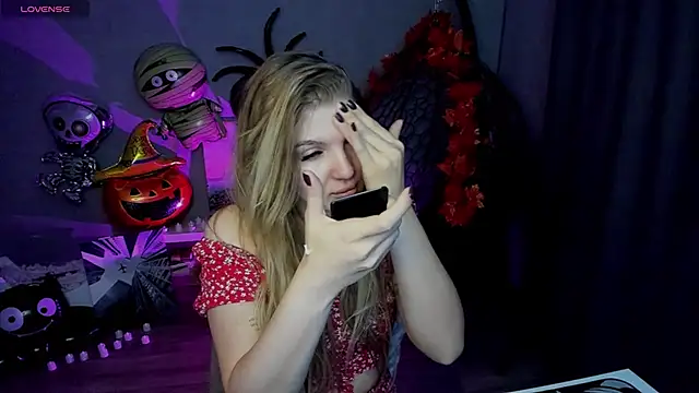 lily williamss online show from 18, 10, 2025