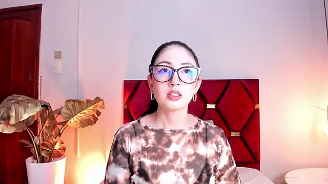 Emilywatsonn online show from 14, 3, 2026