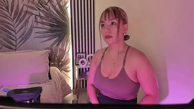 Samaantha-White online show from 11, 4, 2026