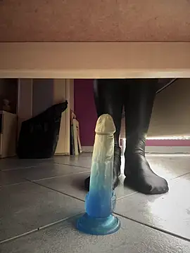 Snapshot of Bennyben8604 chatting on 5, 1, 2025 Bennyben8604 online show from 5, 1, 2025