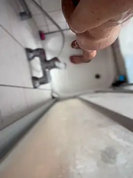 Snapshot of Bennyben8604 chatting on 13, 4, 2026 Bennyben8604 online show from 13, 4, 2026