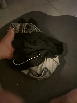 Snapshot of Bennyben8604 chatting on 15, 4, 2026 Bennyben8604 online show from 15, 4, 2026