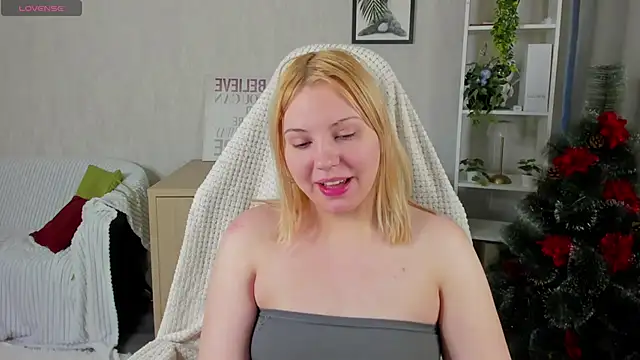 Stacy Luv online show from 20, 12, 2025