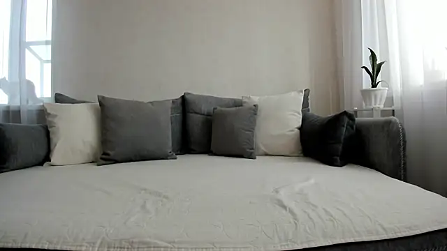 Snapshot of Angel-Rosa chatting on 5, 4, 2026 Angel-Rosa online show from 5, 4, 2026