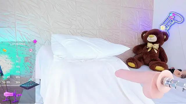 ashley nicoll online show from 14, 1, 2025