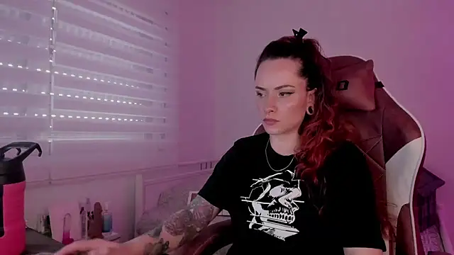 Domina Deivis online show from 7, 3, 2025